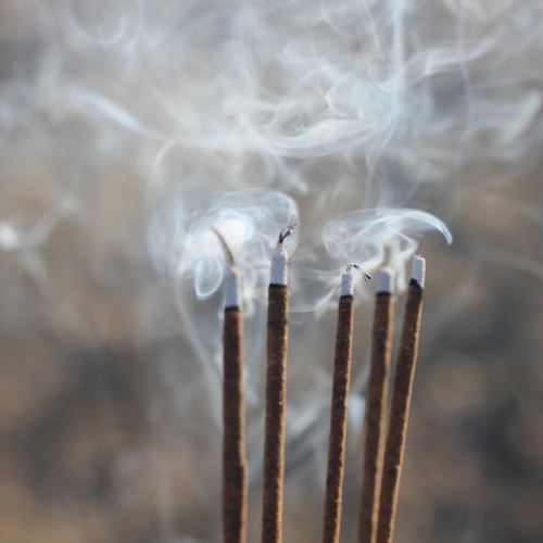 Homemade incense sticks or sticks - how to make a natural smoker?